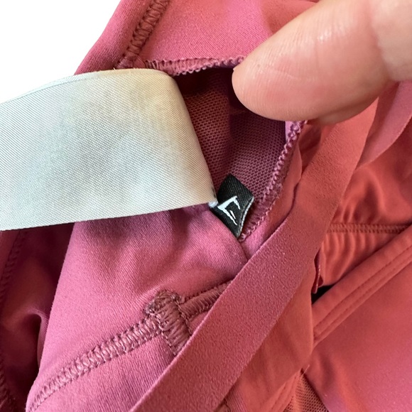 Gymshark Dark Pink Ruched Training Sports Bra Size Small - Picture 13 of 15